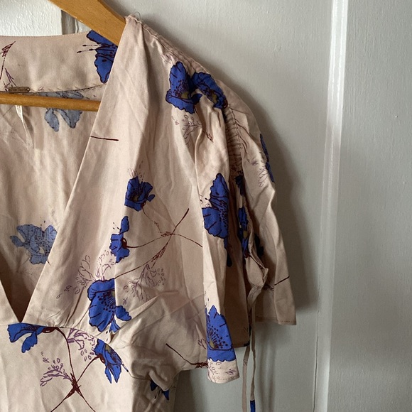 Free People Deep V Short Sleeve Dress size 2 - Picture 2 of 6